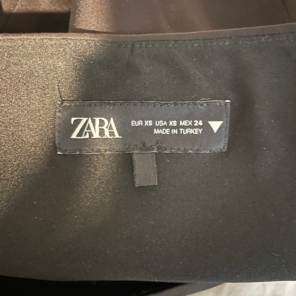 Zara Black Top with Lace Detail - Picture 3 of 3